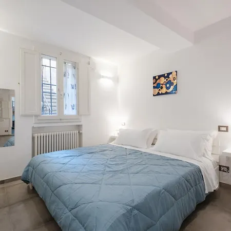 Mascarella 33 By Bologna