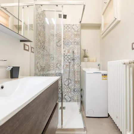 Mascarella 33 By * Bologna